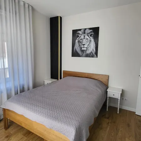 Peace Bear Residence, Free Parking, Free Wifi, Self Check-in *