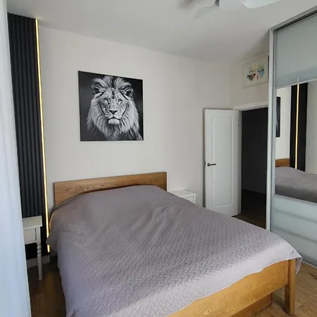 Peace Bear Residence, Free Parking, Free Wifi, Self Check-in * Riga